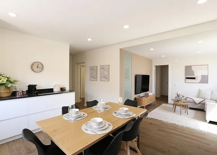 T2-sea View By Nazpina